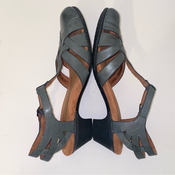 Cobb Hill Aubrey Gray Leather Cushioned Comfort Slingback Pumps - Picture 11 of 16